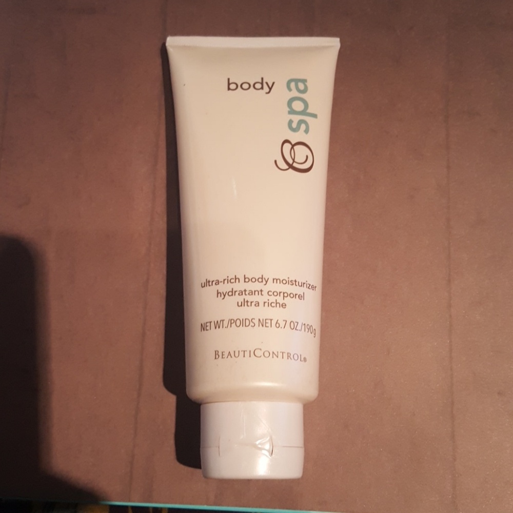 BC Body ultra-rich body moisturizer